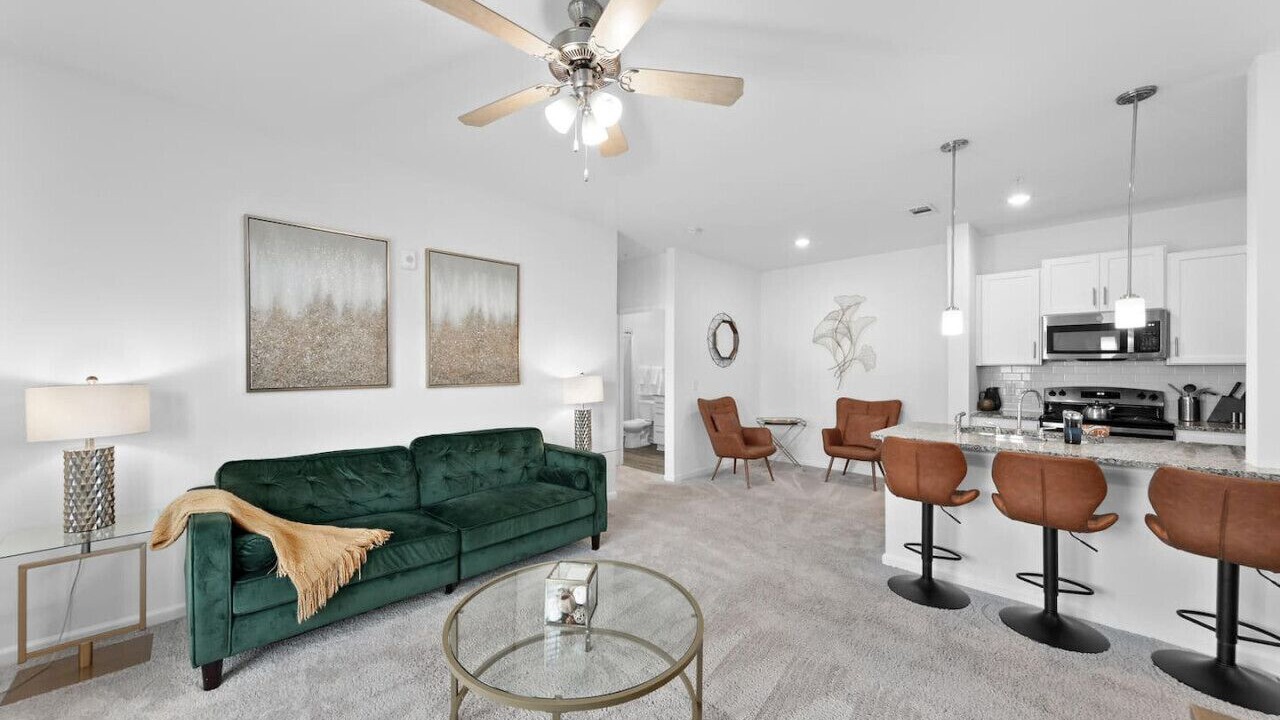 Photo of Livingroom in Orange Park