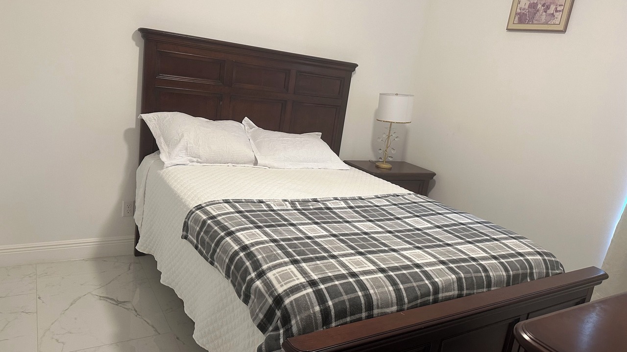 Photo of Bedroom in Dania Beach