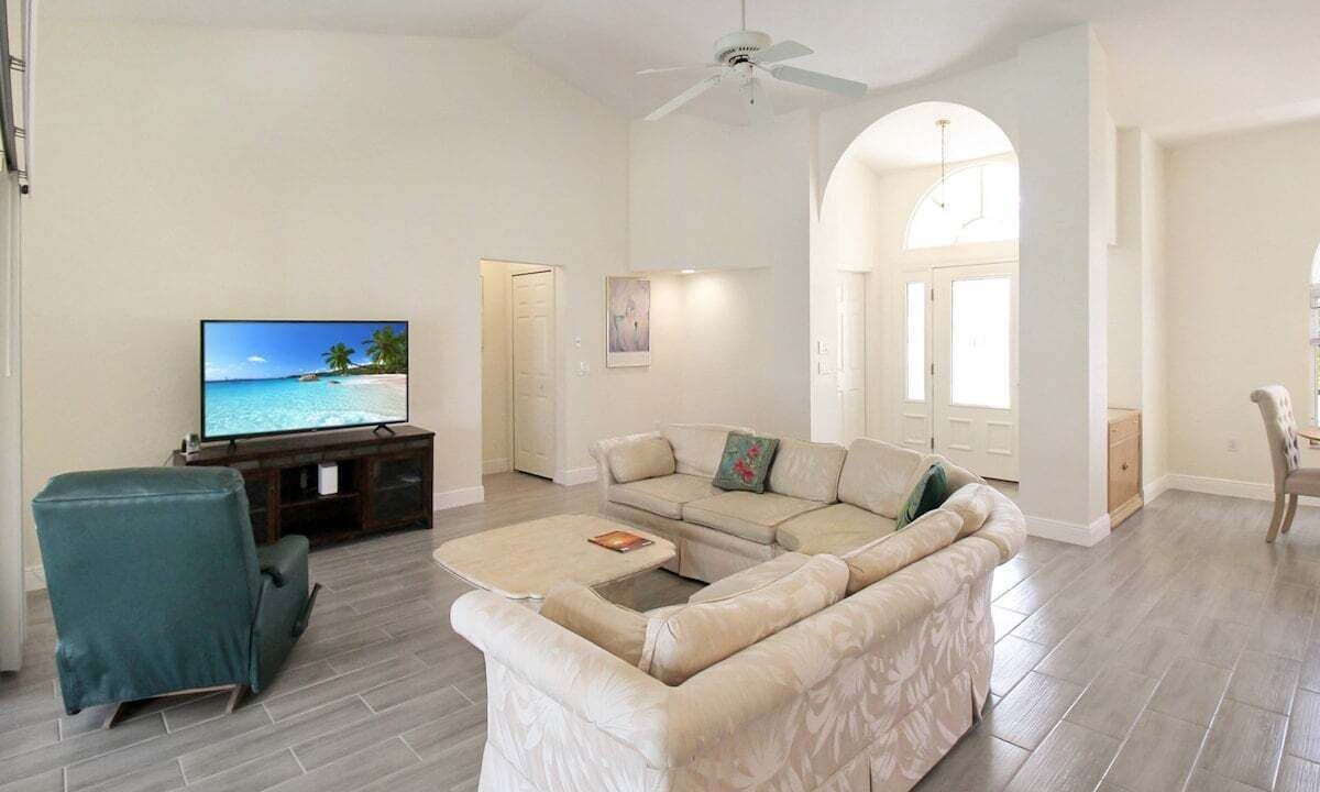 Photo of Livingroom in Deep Creek
