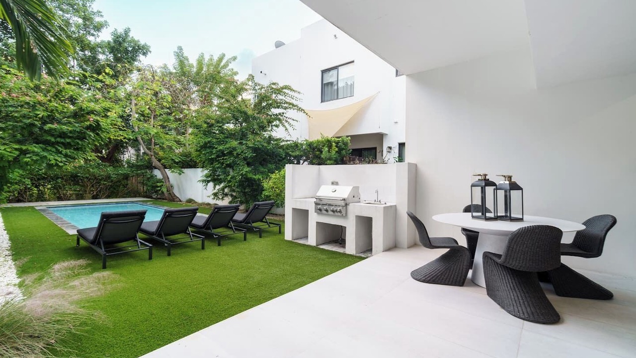 Photo of Outdoor in Coconut Grove