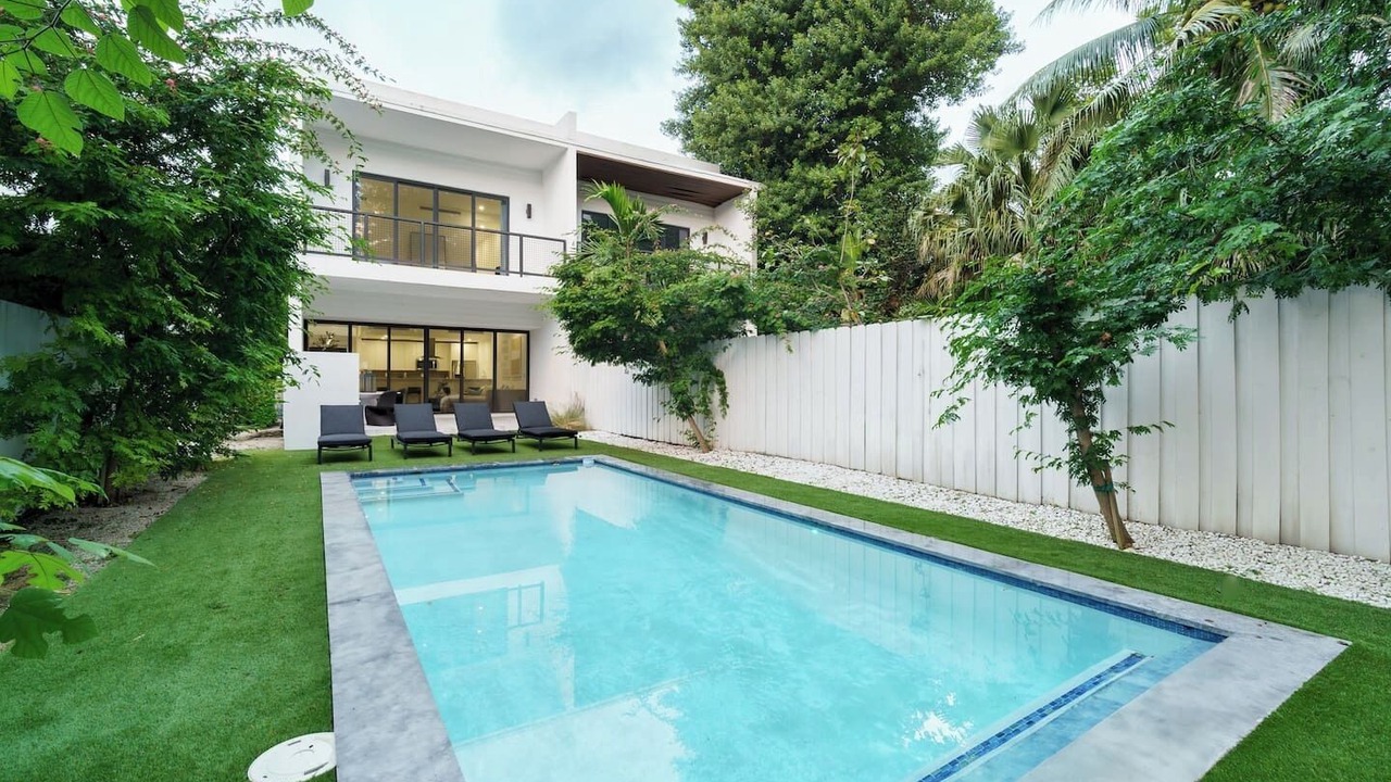 Photo of Outdoor in Coconut Grove