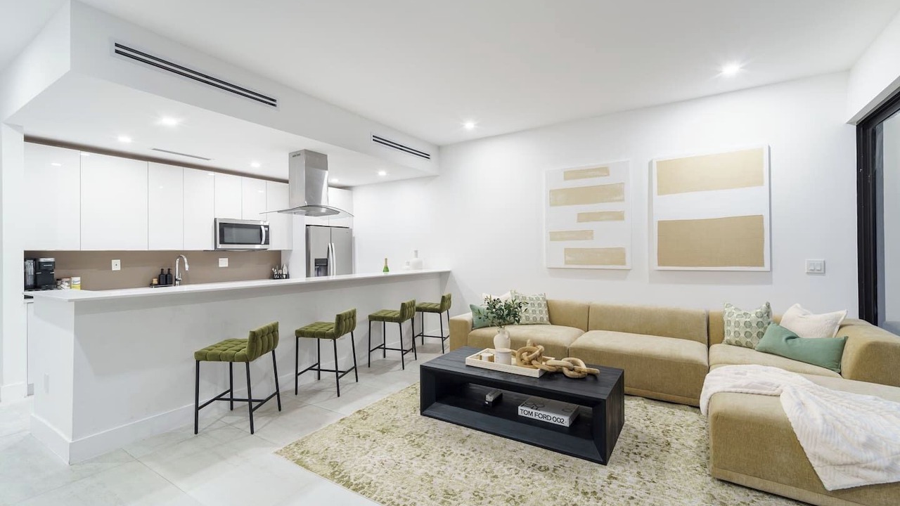 Photo of Livingroom in Coconut Grove