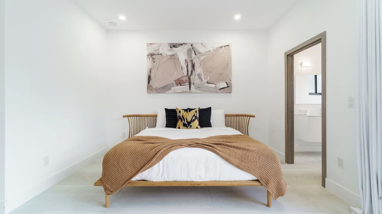 Photo of Bedroom in Coconut Grove