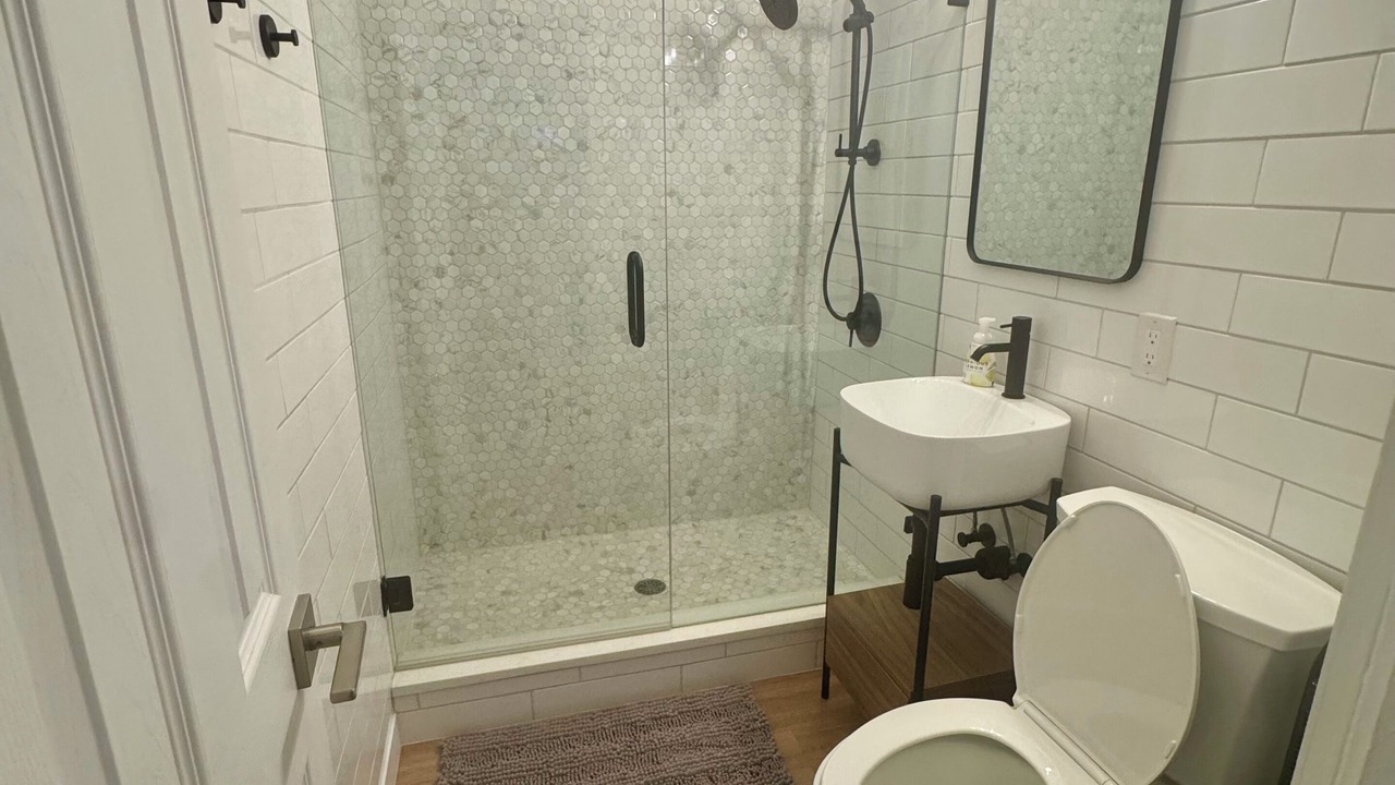 Photo of Bathroom in Bay Towne
