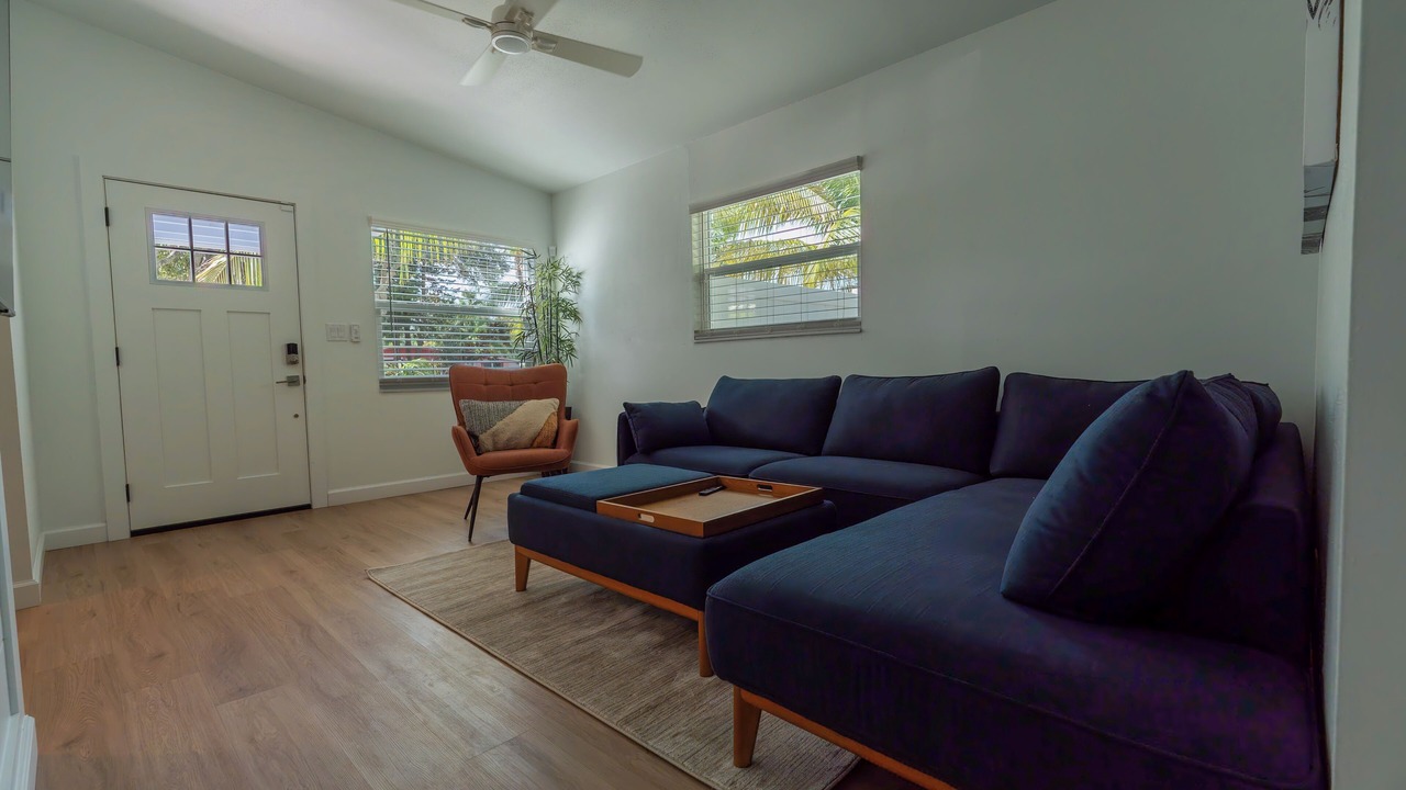 Photo of Livingroom in Bay Towne