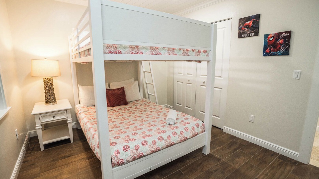Photo of Bedroom in Apollo Beach
