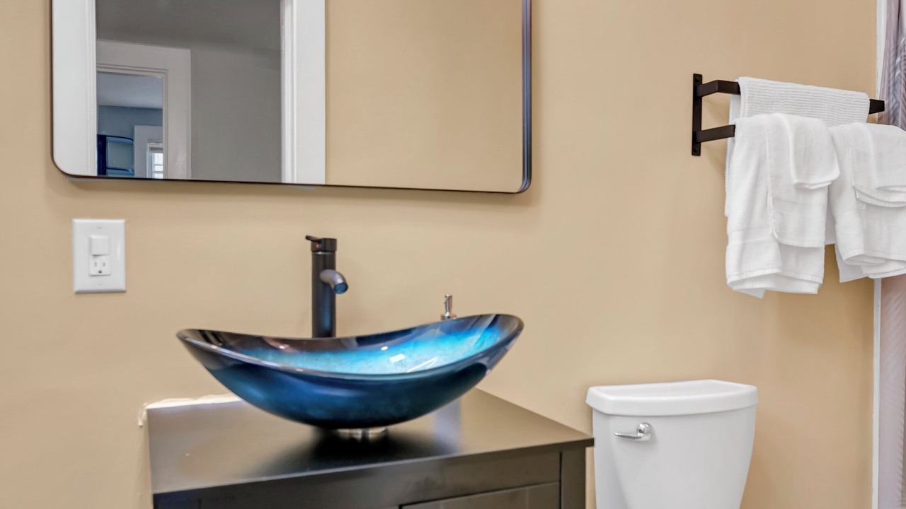 Photo of Bathroom in Rosewood