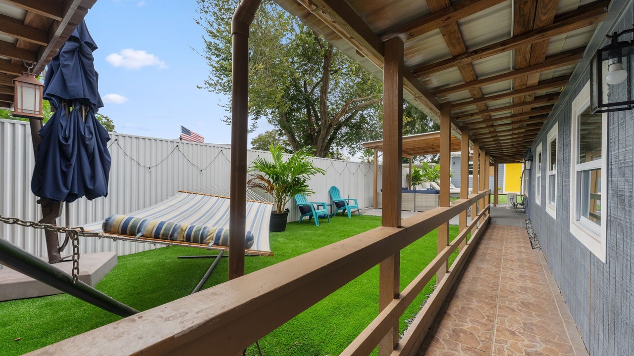 Photo of Patio Balcony in Egypt Lake-Leto
