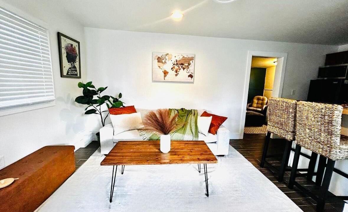 Photo of Livingroom in Jacksonville