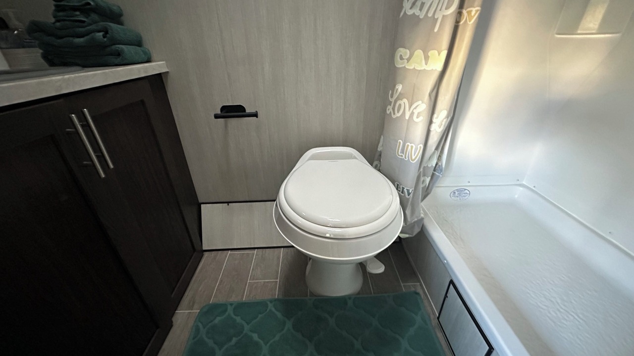 Photo of Bathroom in Courier City - Oscawana