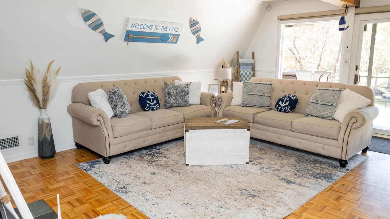 Photo of Livingroom in Inman