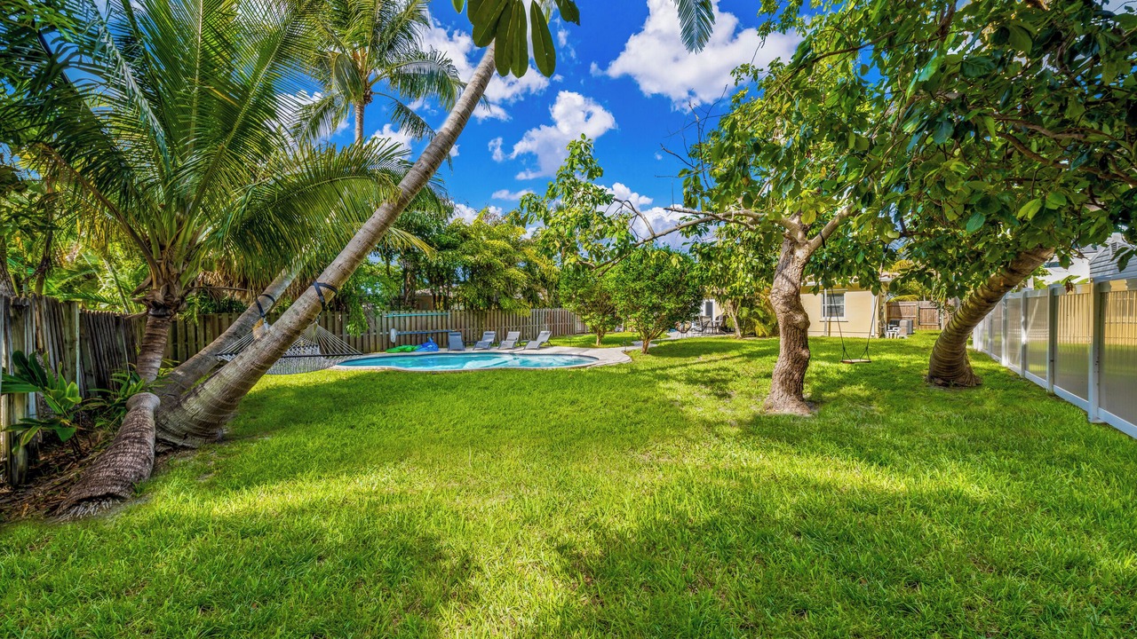 Photo of Outdoor in Poinsettia Heights