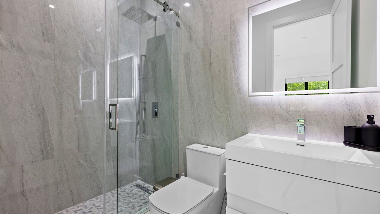 Photo of Bathroom in Riverside Park