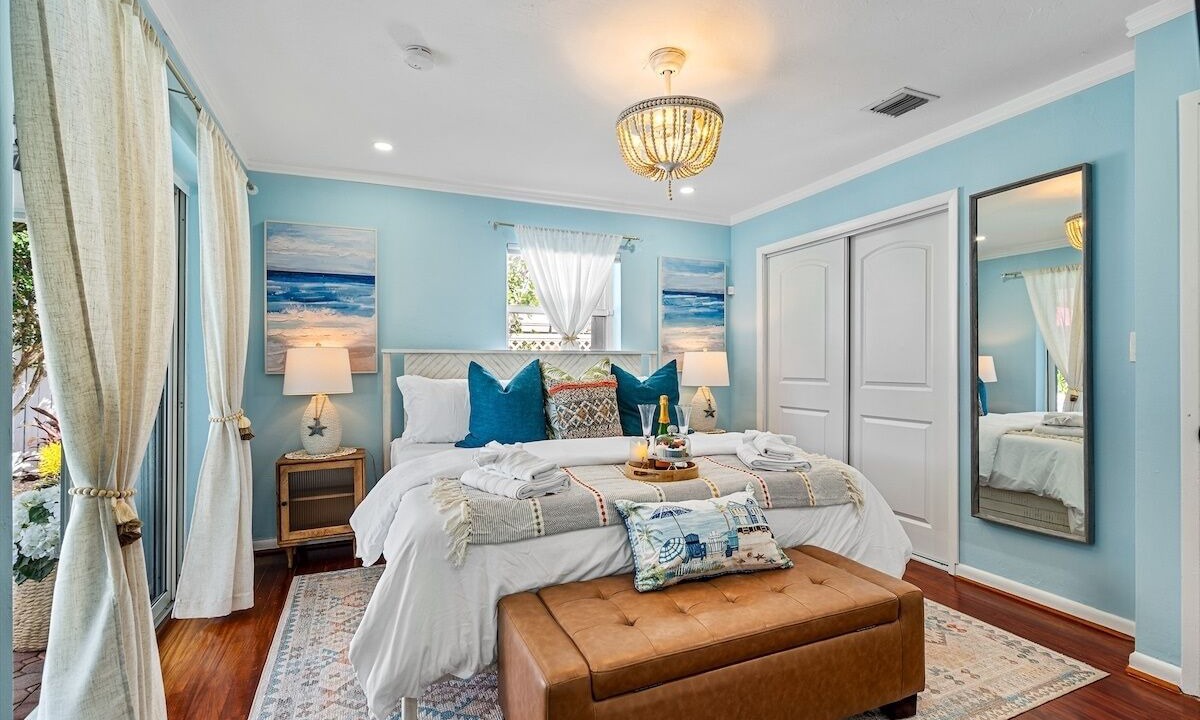 Photo of Bedroom in Imperial Point