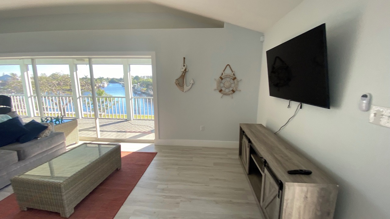 Photo of Livingroom in Fort Myers Shores