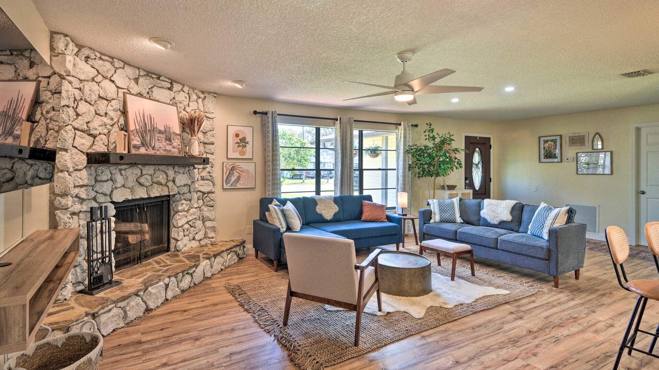 Photo of Livingroom in Indian Trails