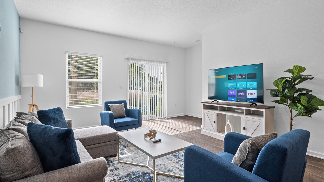 Photo of Livingroom in Baymeadows