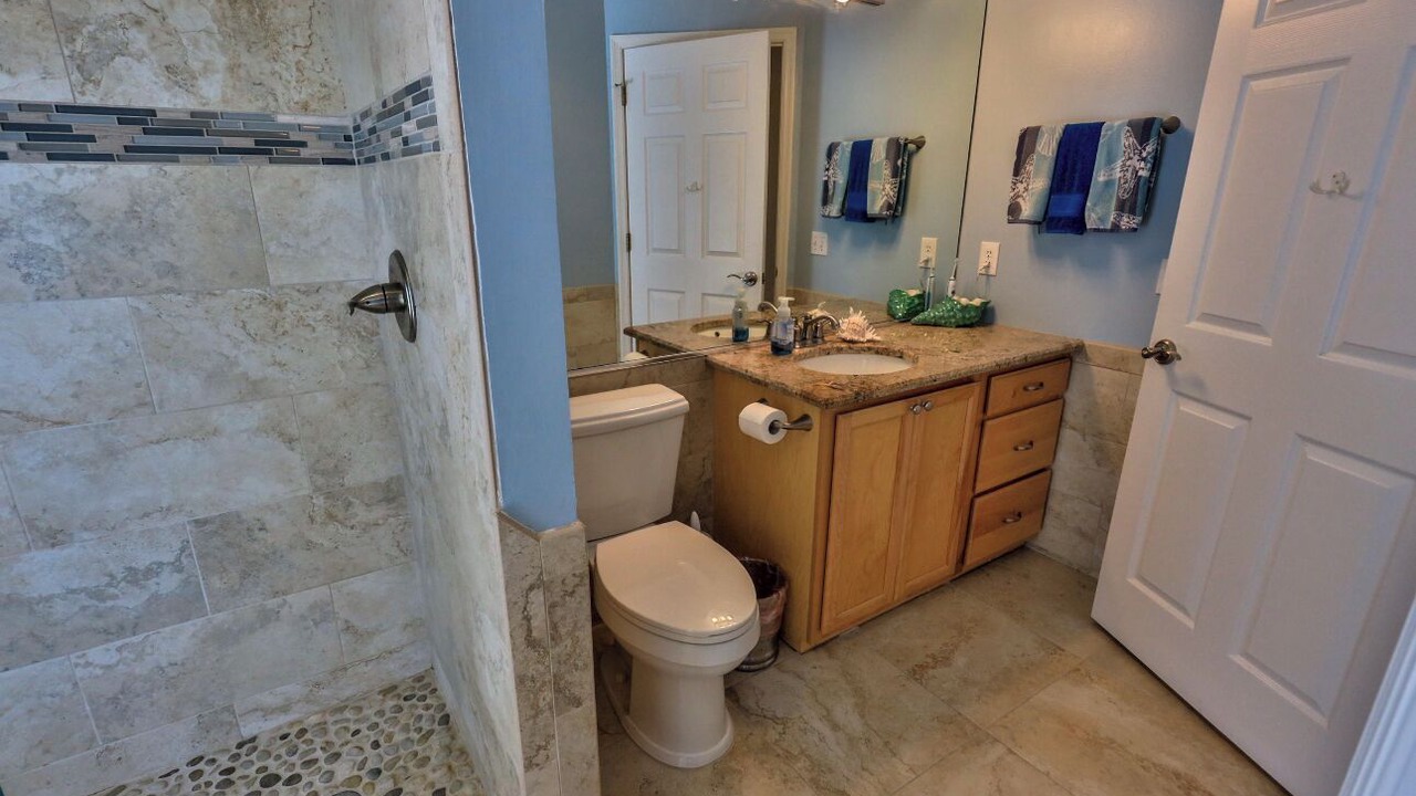 Photo of Bathroom in Samsula-Spruce Creek