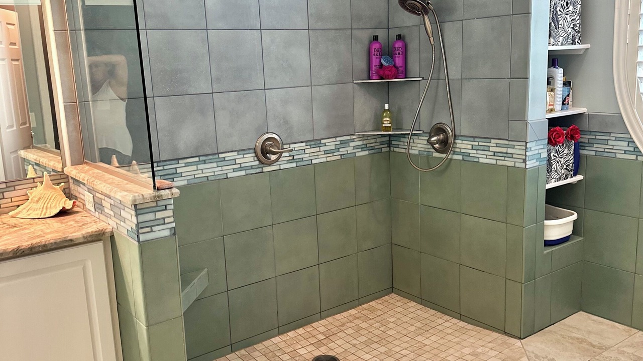 Photo of Bathroom in Samsula-Spruce Creek