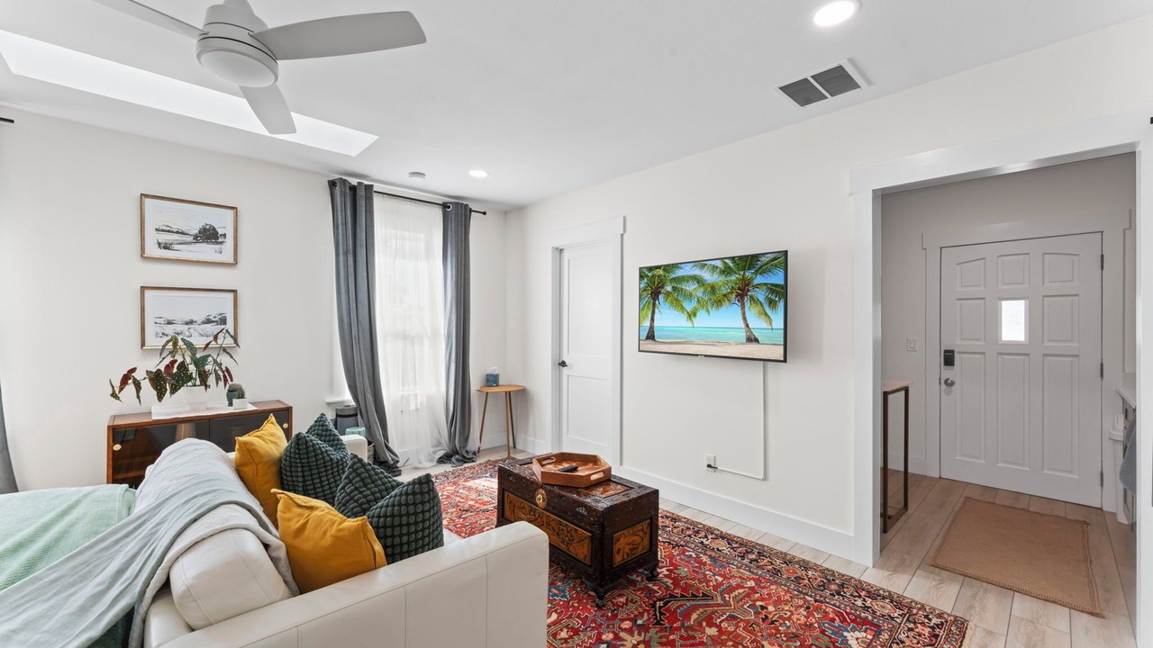 Photo of Livingroom in Orange Park