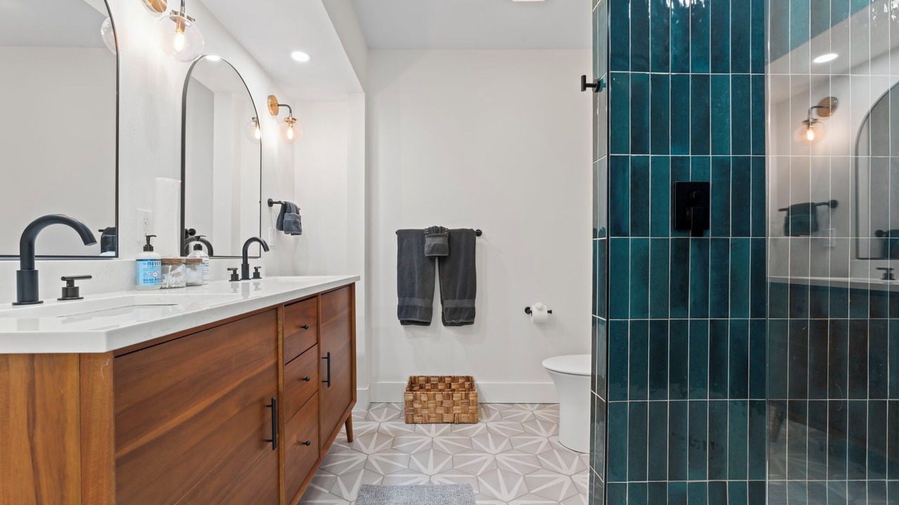 Photo of Bathroom in Orange Park
