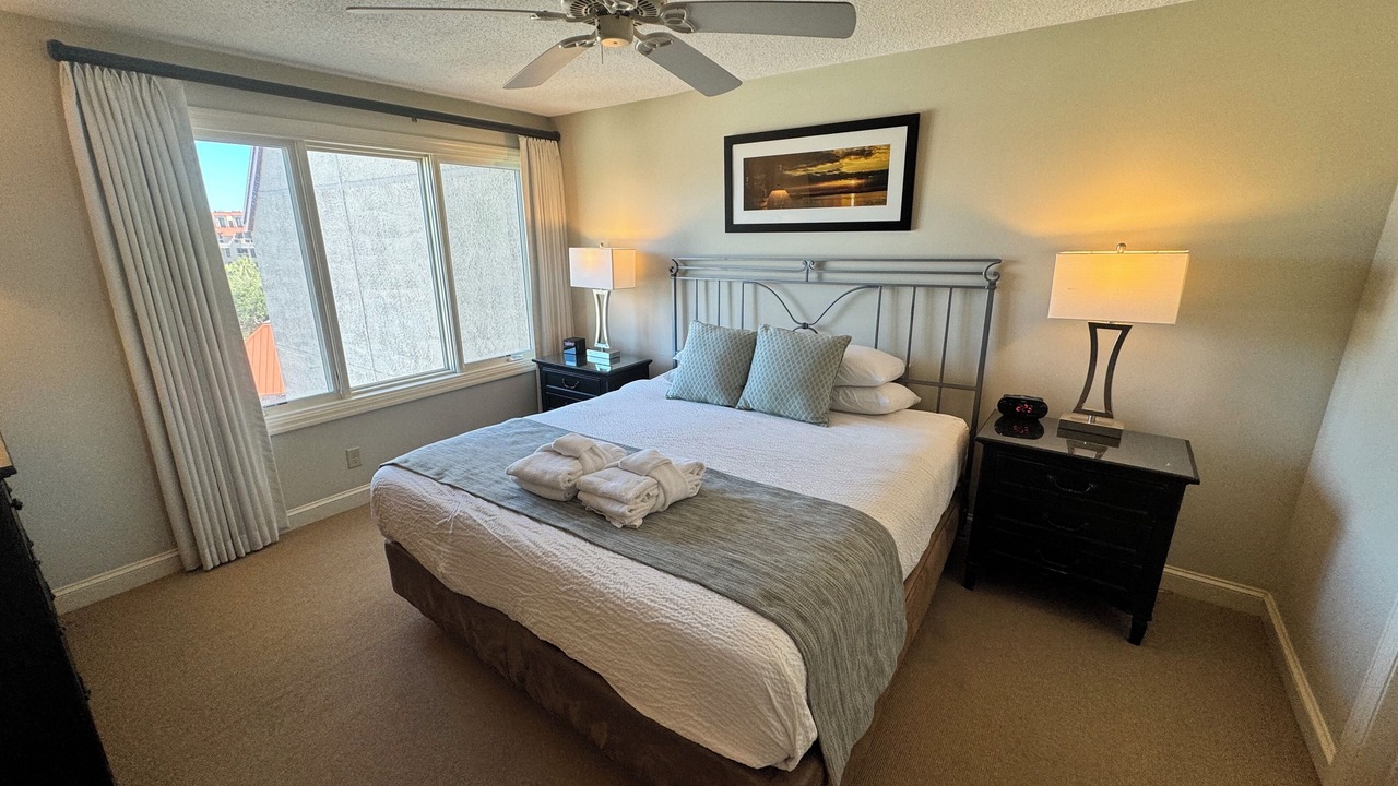 Photo of Bedroom in Shelter Cove