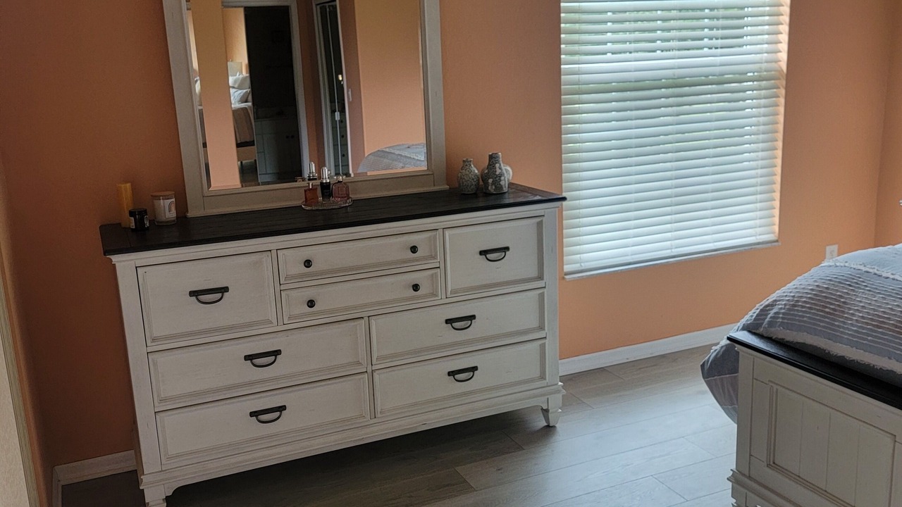 Photo of Bedroom in Cypress Lake