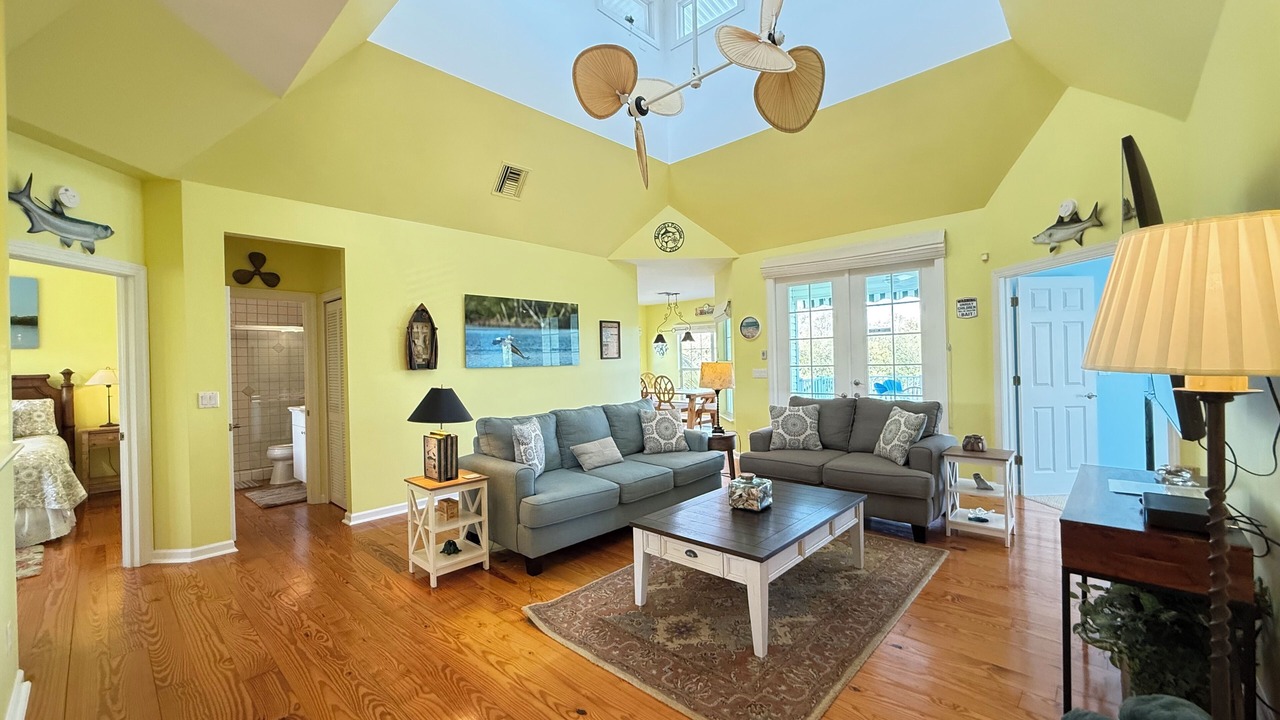 Photo of Livingroom in North Naples