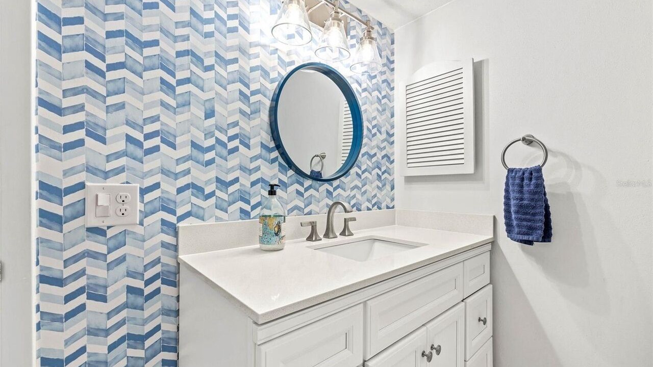 Photo of Bathroom in Pinellas Point