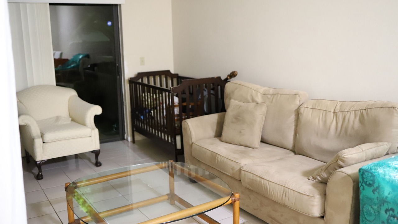 Photo of Livingroom in Greenview Shores