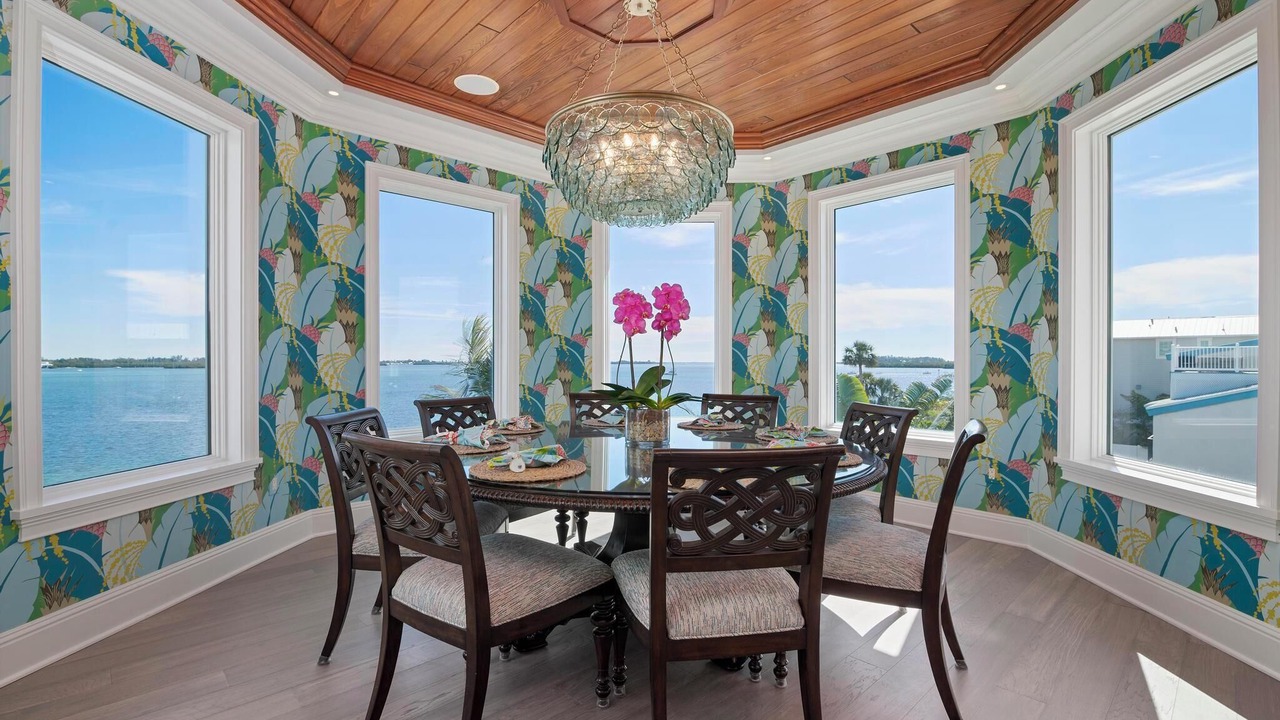 Photo of Bedroom in Bradenton Beach