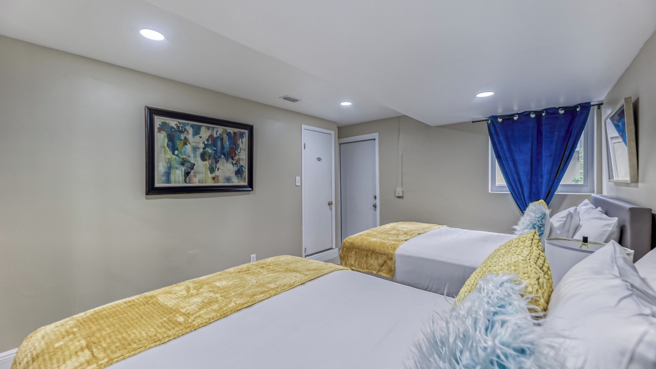 Photo of Bedroom in Dania Beach
