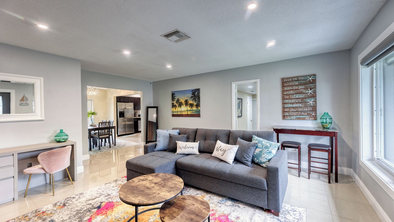 Photo of Livingroom in Dania Beach