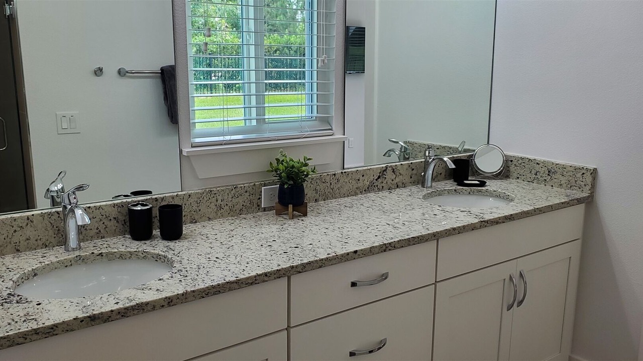Photo of Bathroom in Groveland
