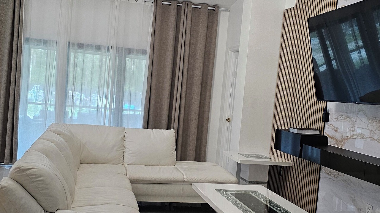 Photo of Livingroom in Lehigh Acres