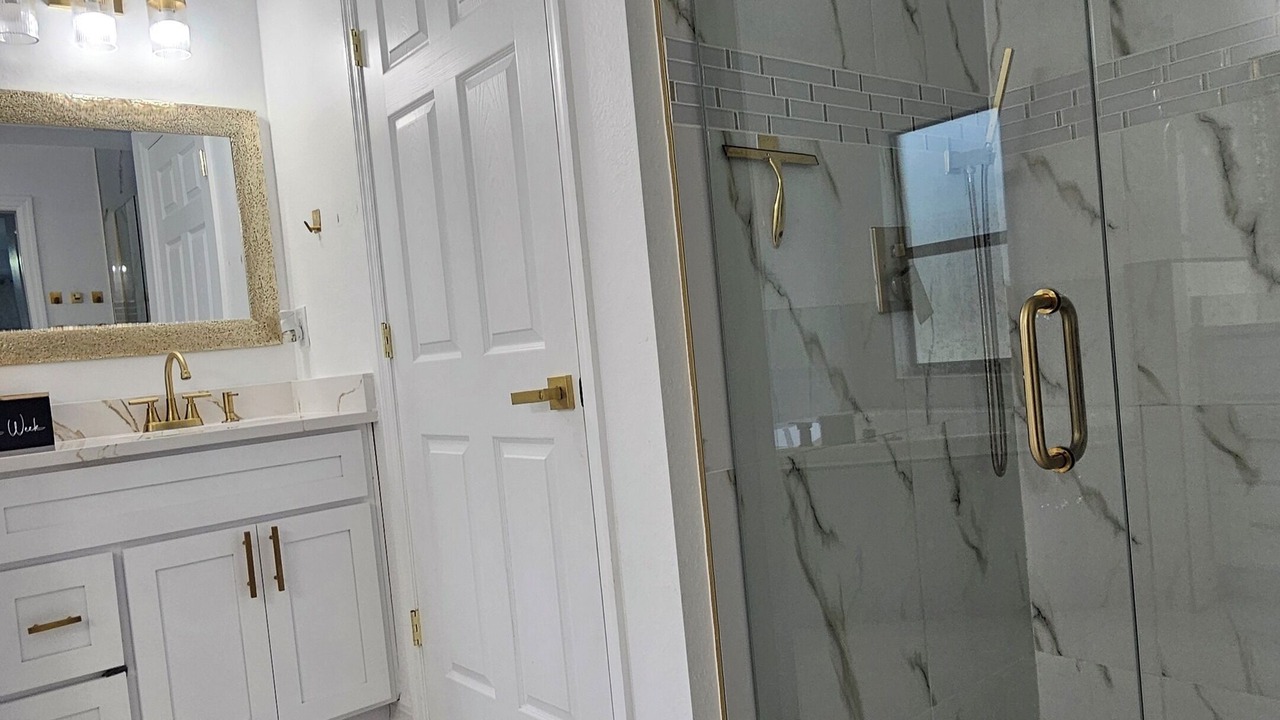 Photo of Bathroom in Lehigh Acres