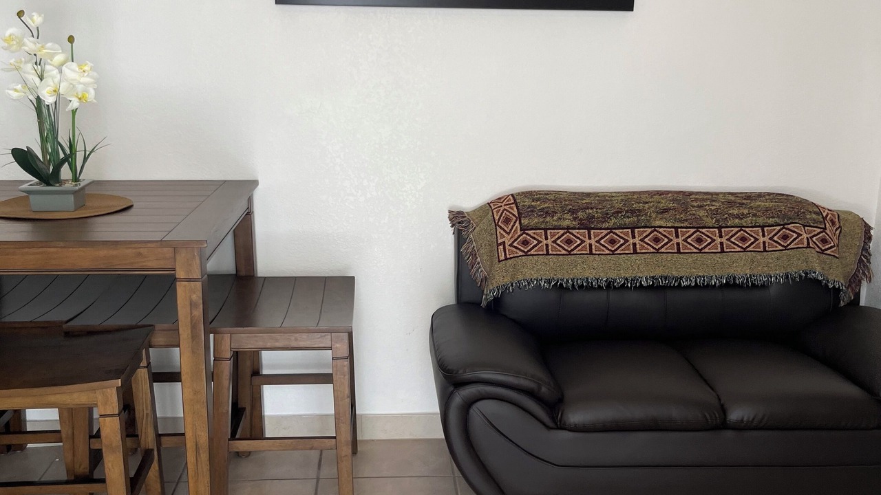 Photo of Livingroom in Survey Creek
