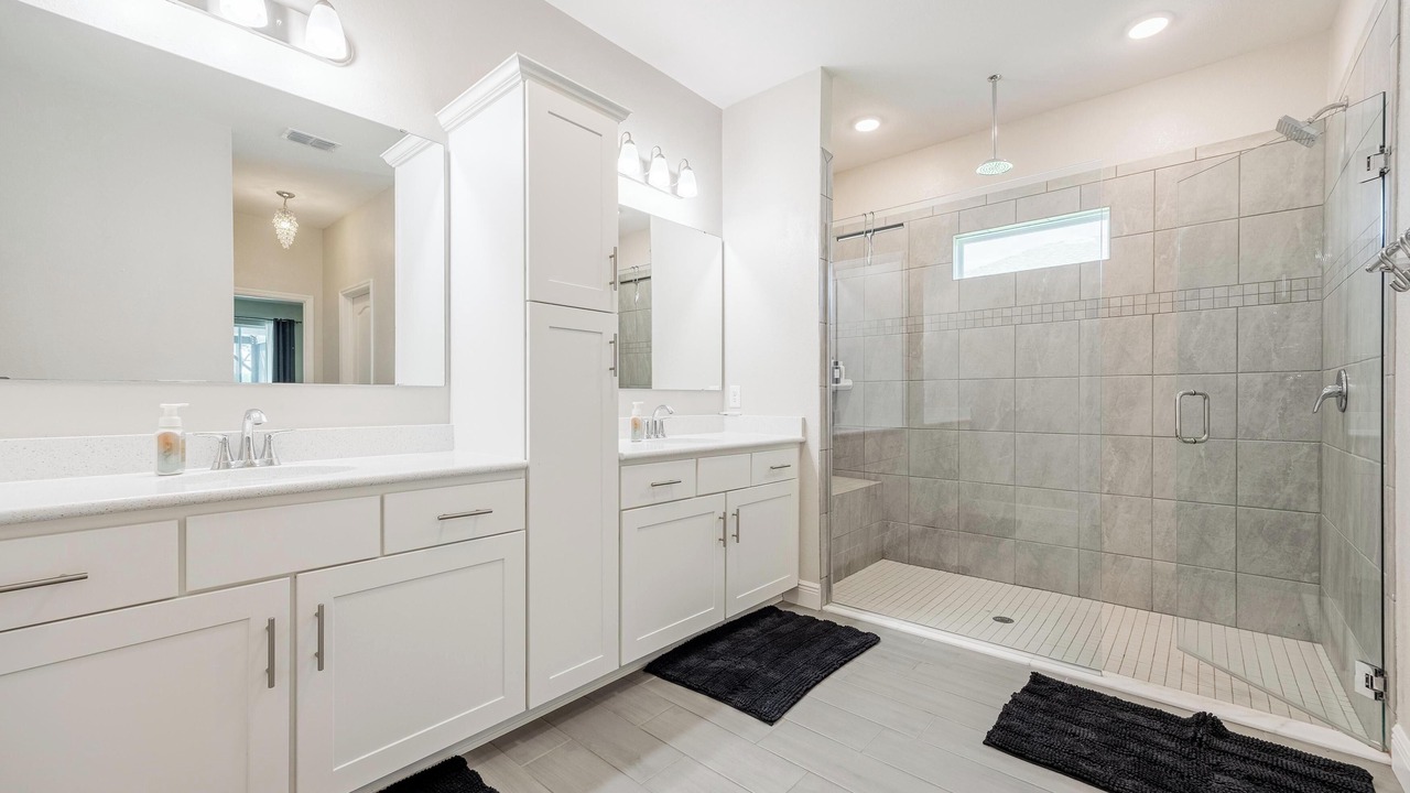 Photo of Bathroom in Mariner