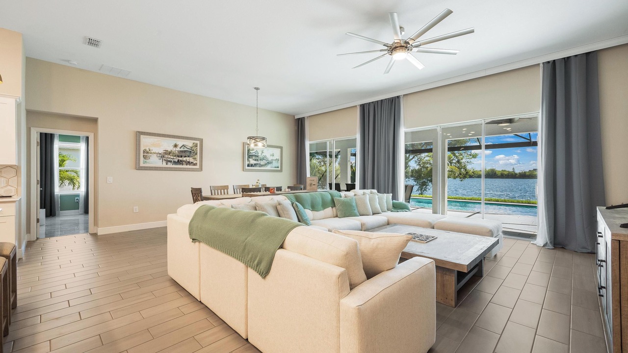 Photo of Livingroom in Mariner