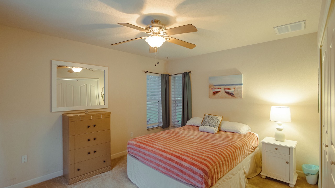 Photo of Bedroom in Brooksville