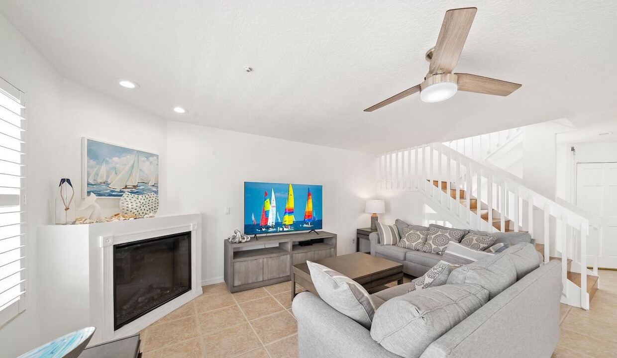 Photo of Livingroom in Melbourne Beach