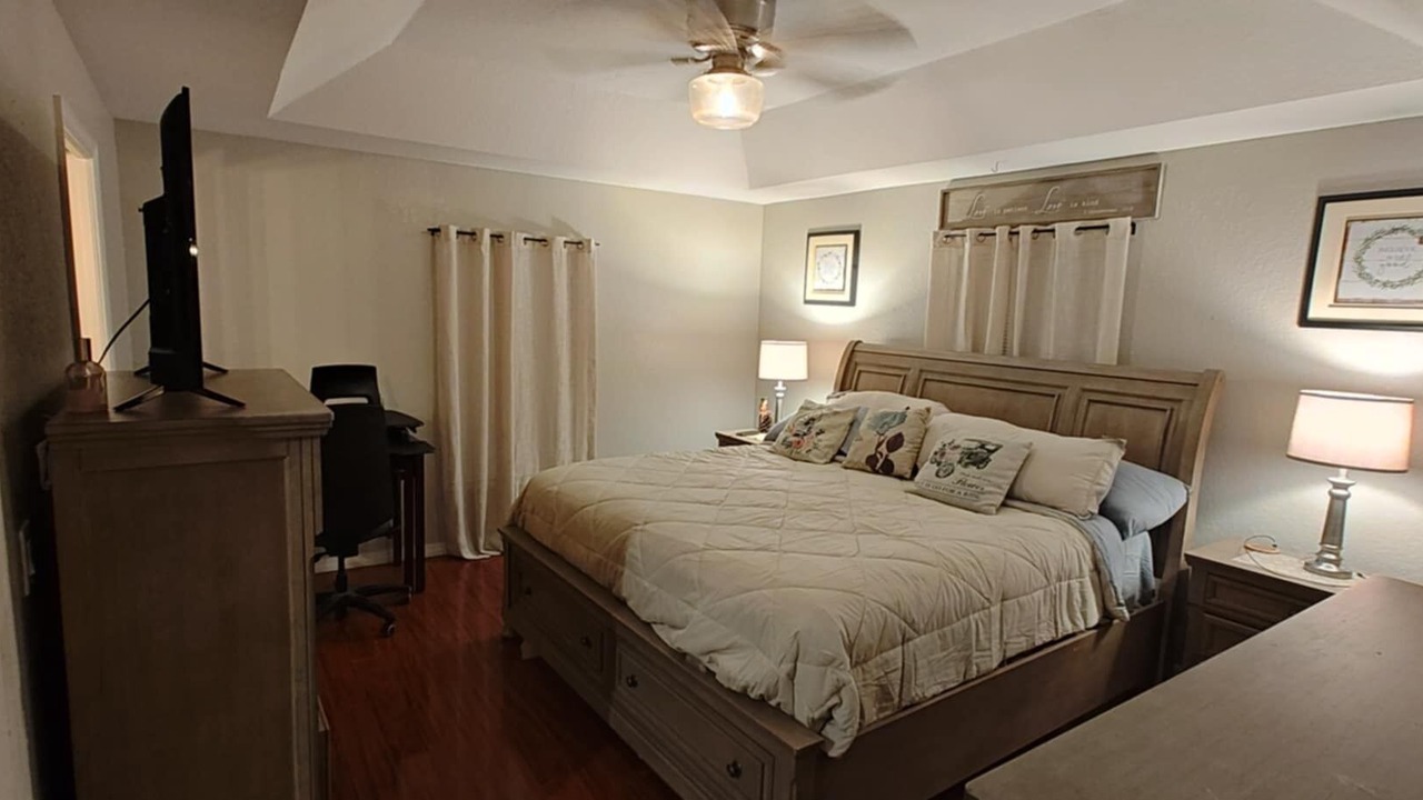 Photo of Bedroom in Candler