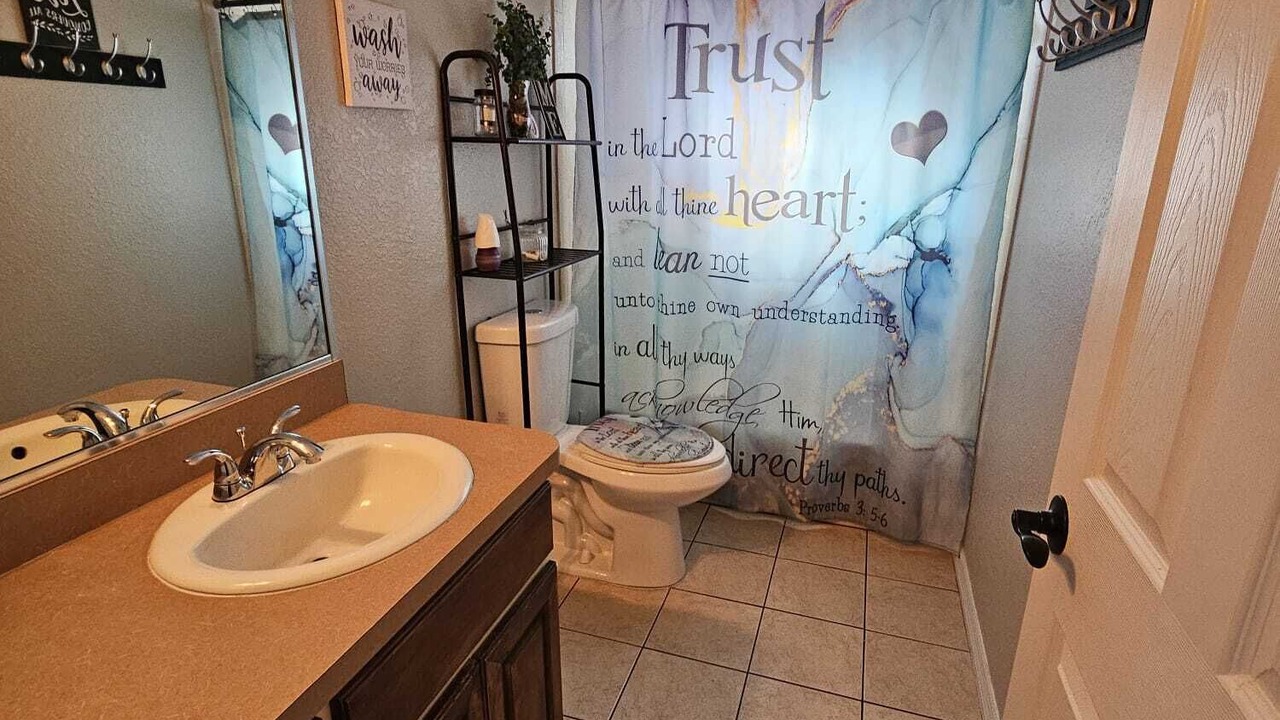 Photo of Bathroom in Candler