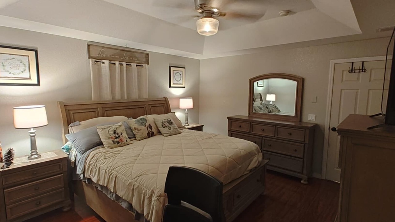 Photo of Bedroom in Candler