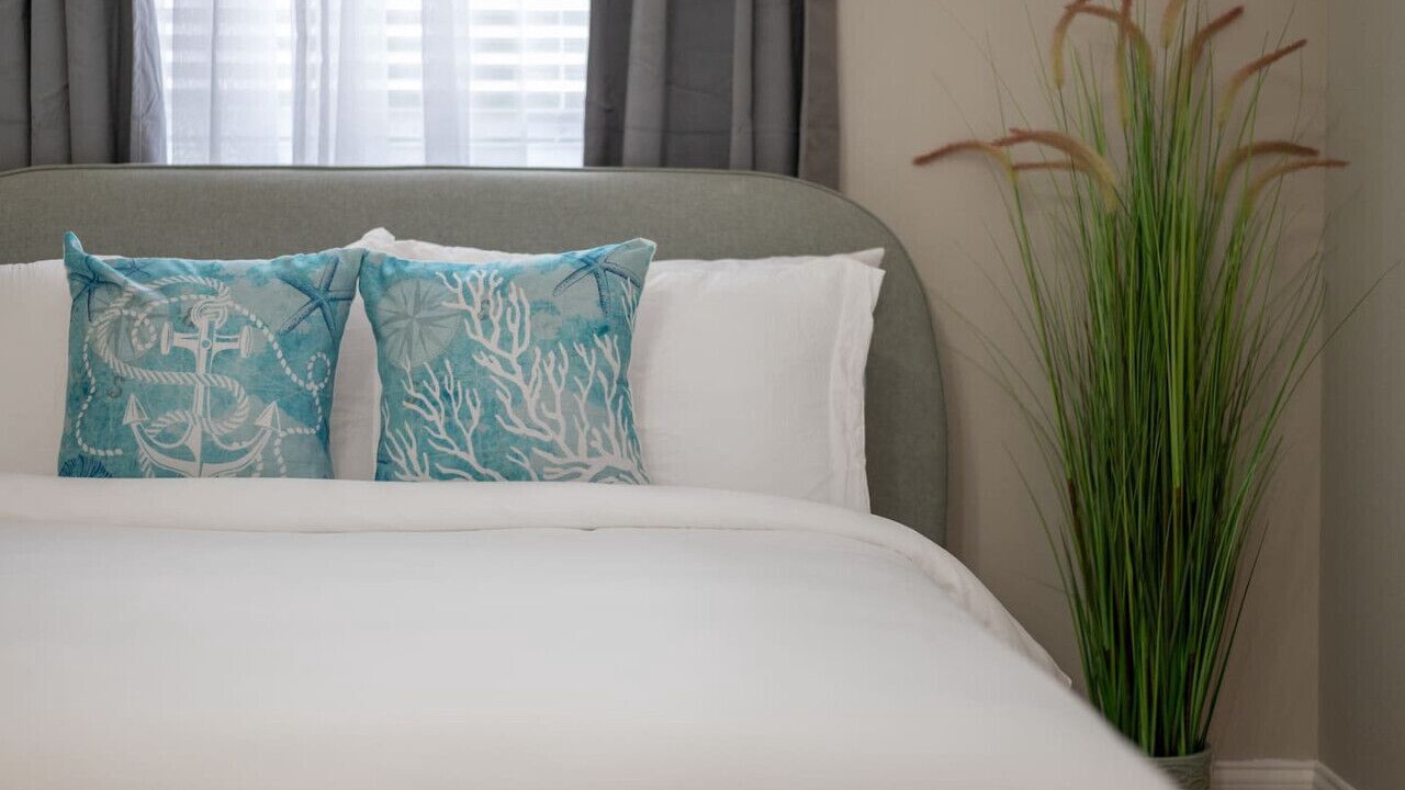 Photo of Bedroom in Azalea Park