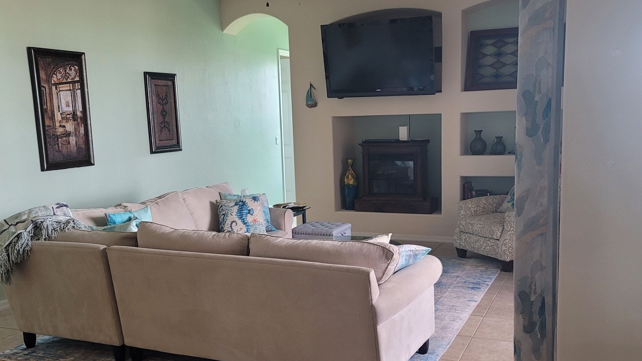 Photo of Livingroom in Burnt Store