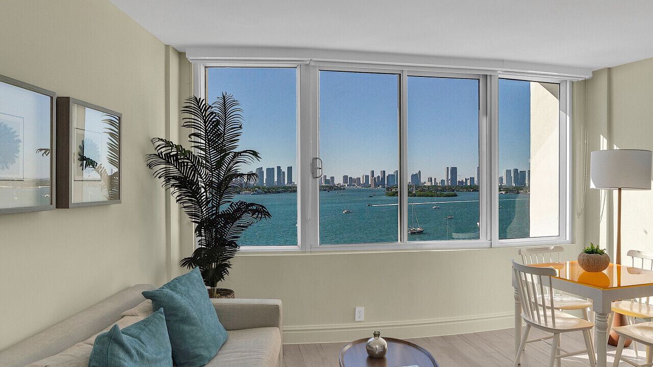 Photo of Livingroom in West Avenue
