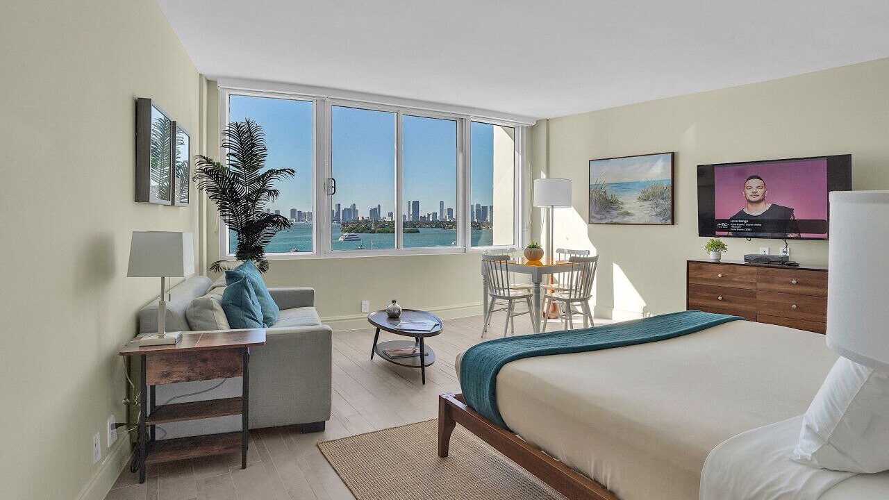 Photo of Bedroom in West Avenue