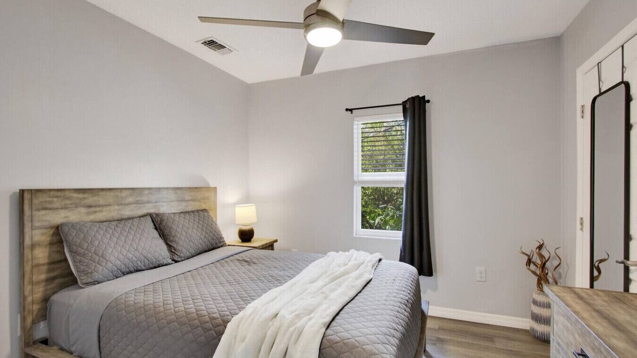Photo of Bedroom in Seminole Heights