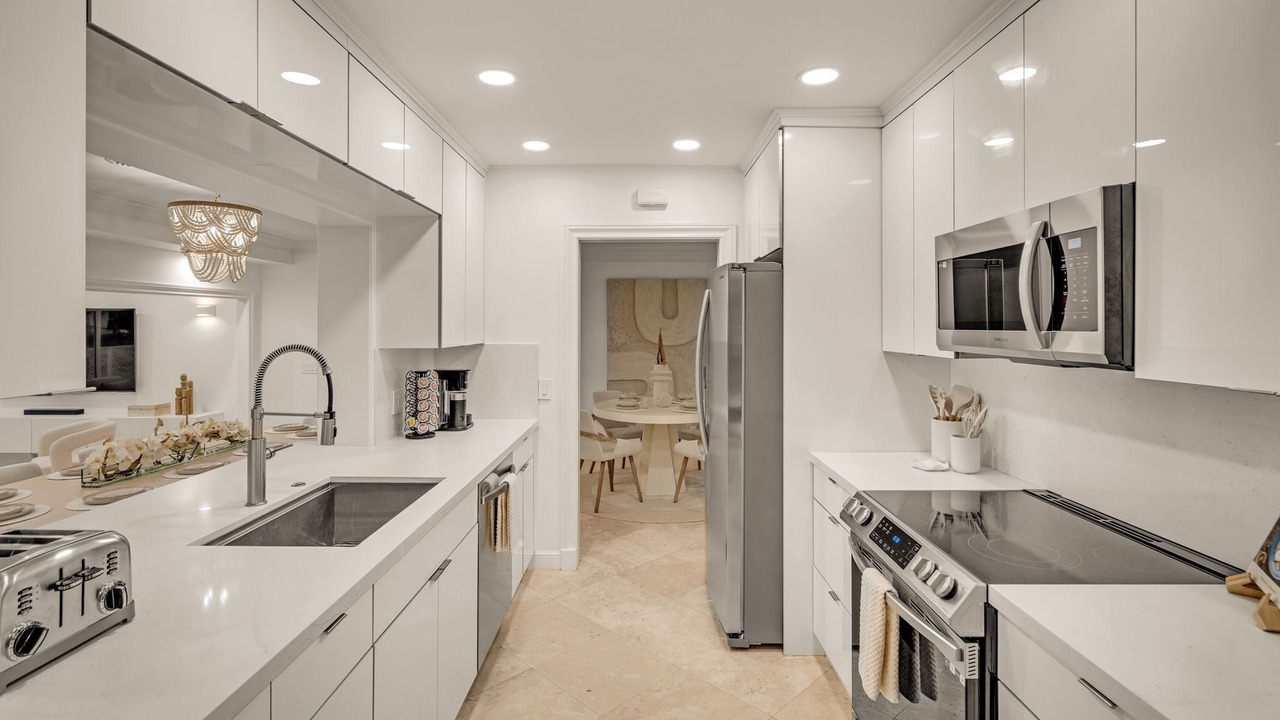 Photo of Kitchen in Coral Ridge Isles